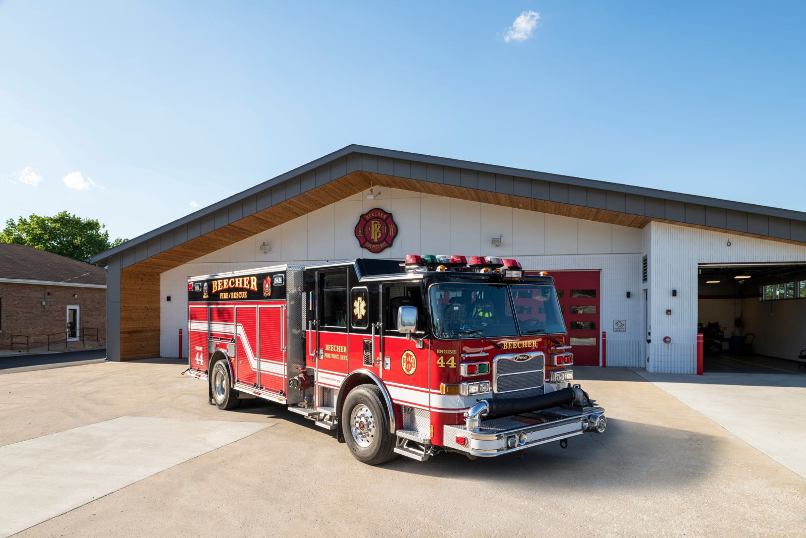 Fire Apparatus Slide Nashville IL Fire Protection District Ford Ambulance IL7980 